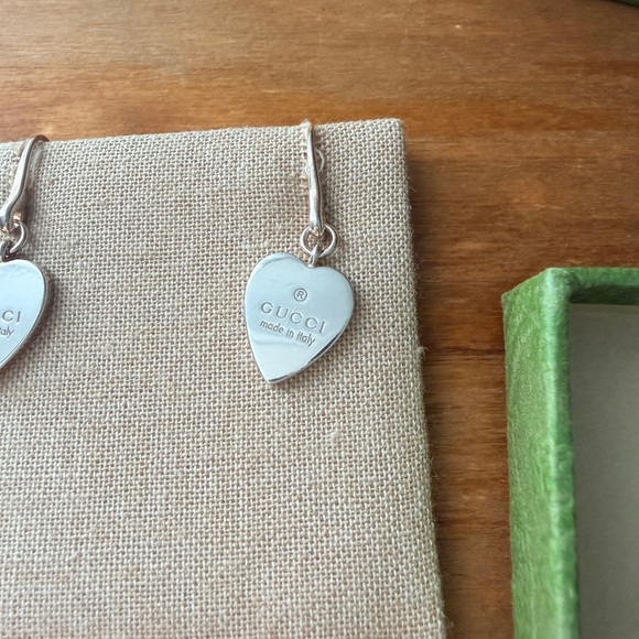Authentic Gucci dangling heart earrings - Picture 4 of 6